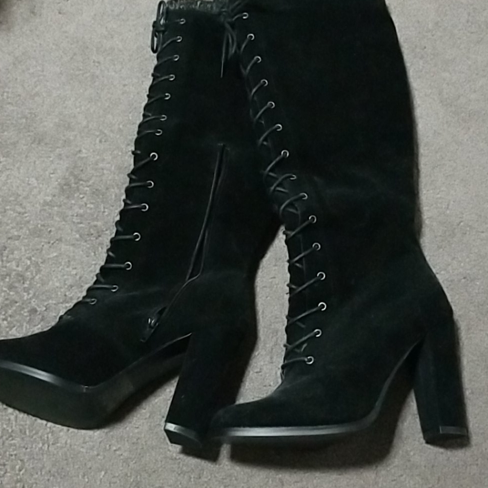 Shoedazzle boots